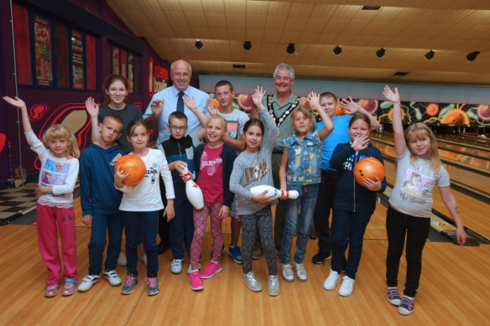 Belarus Children Visit Dundonald Ice Bowl