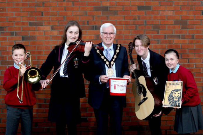 ‘Fly Me to the Moon’ Concert to Raise Money for Air Ambulance NI