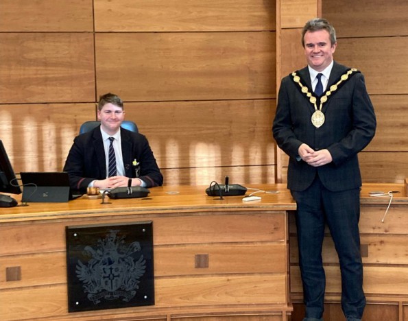 Mayor meets new local member of UK Youth Parliament for Lagan Valley