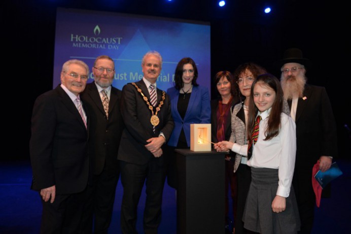 Council hosts Holocaust Memorial Day Commemoration